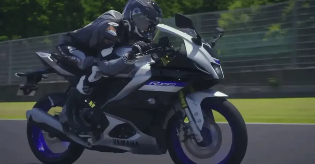 2024 New Yamaha R15 V5 Top Speed & Mileage